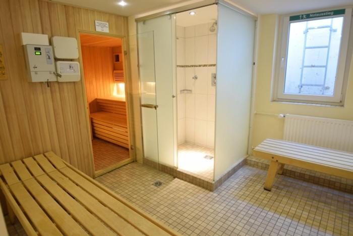 Einfaches 2-zimmer-appartement Mit Balkon.