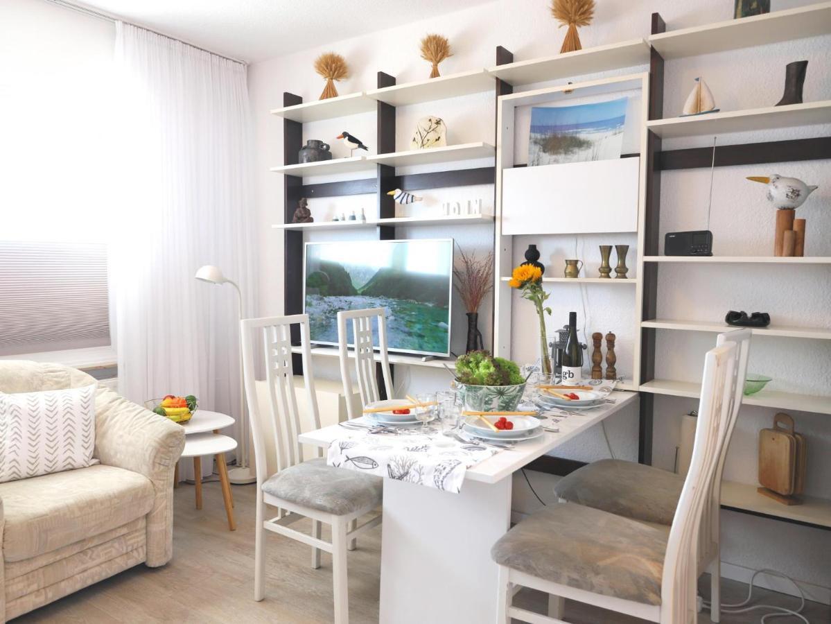 Einfaches 2-zimmer-appartement Mit Balkon. Apartment Westerland